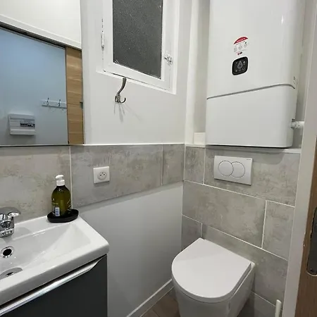 Studio Centre Apartment